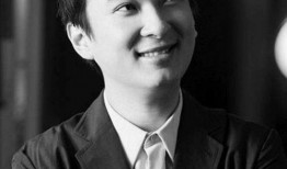 娱乐吃瓜顶级流量小生,揭秘顶级流量小生的吃瓜传奇