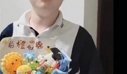 娱乐吃瓜酱开朗大男孩,揭秘开朗大男孩的欢乐生活