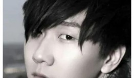 穿书娱乐圈吃瓜文女主,吃瓜女主的逆袭之路